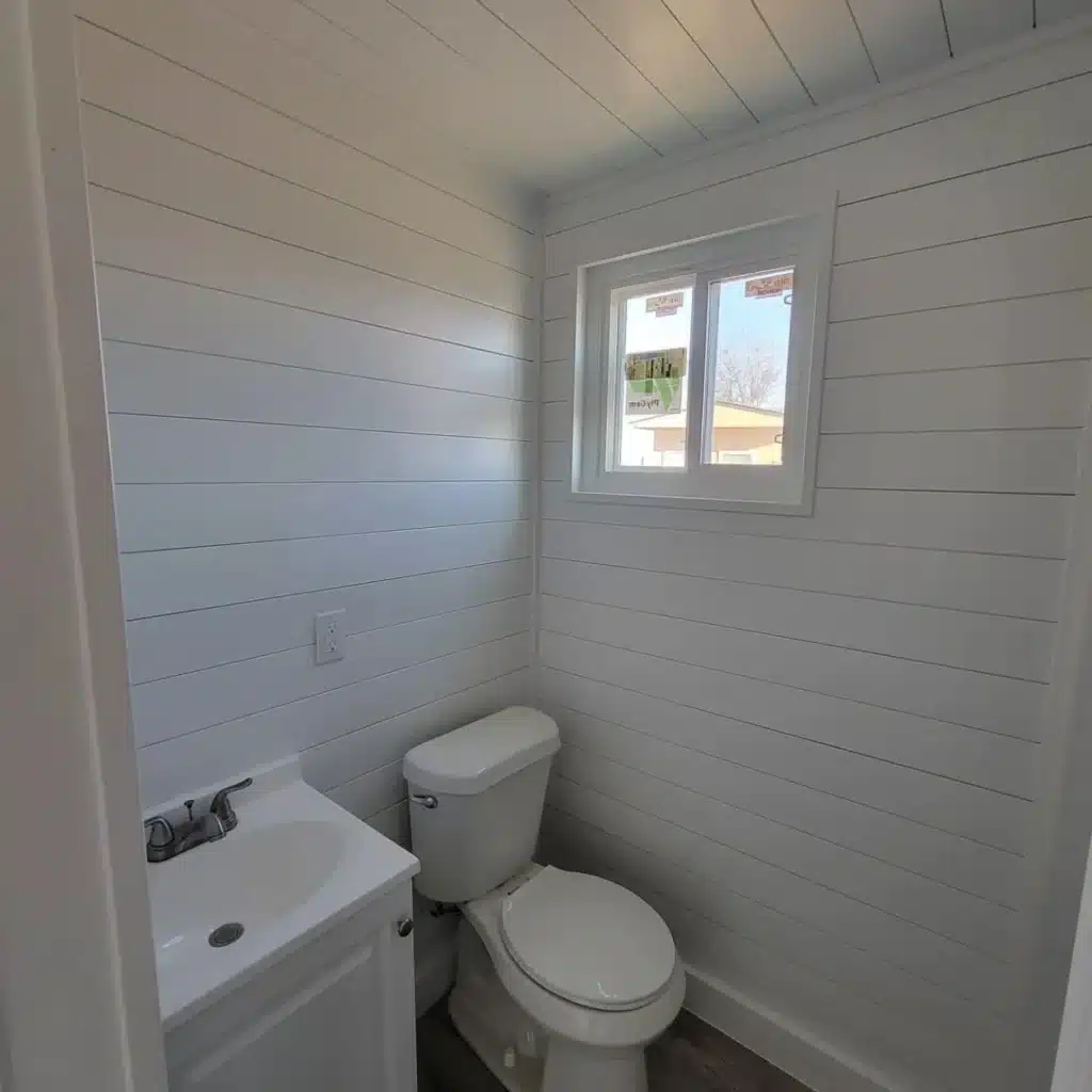 Custom 20ft Shipping Container House - Image 5